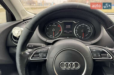 Хэтчбек Audi A3 2016 в Киеве