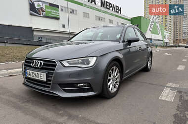 Хэтчбек Audi A3 2016 в Киеве