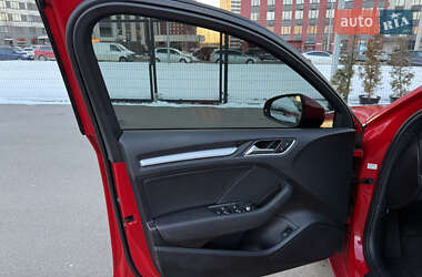 Седан Audi A3 2016 в 