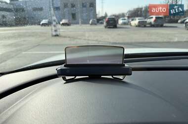 Хэтчбек Audi A3 2015 в 