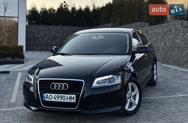 Хэтчбек Audi A3 2012 в 