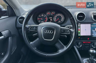 Хэтчбек Audi A3 2012 в 