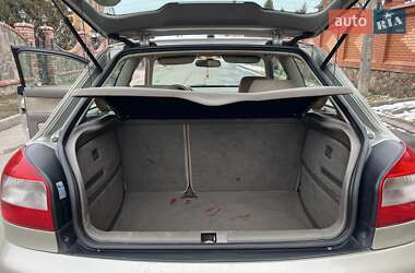 Хэтчбек Audi A3 2002 в 