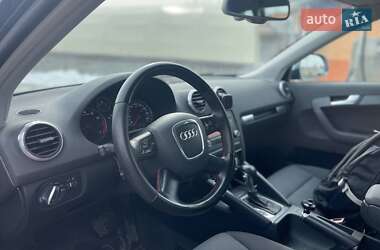 Хетчбек Audi A3 2009 в 