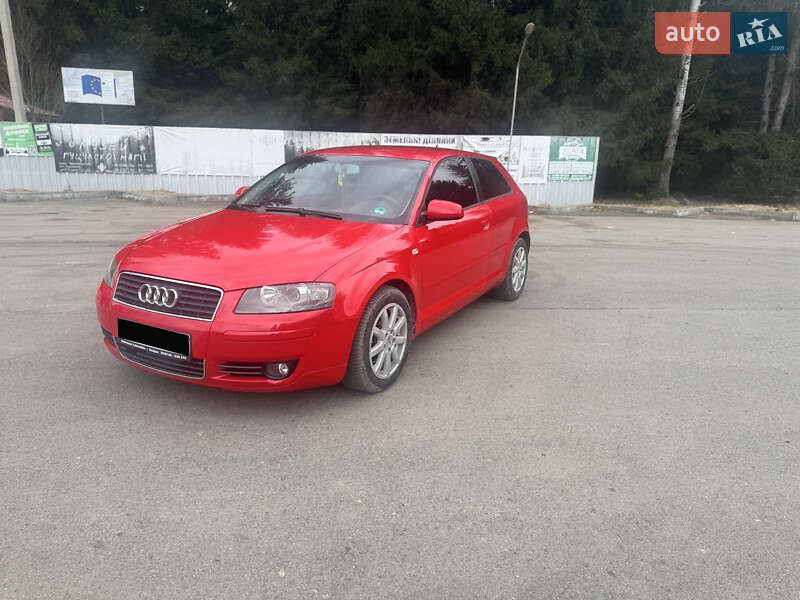 Хэтчбек Audi A3 2004 в Верховине