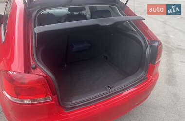 Хэтчбек Audi A3 2004 в 
