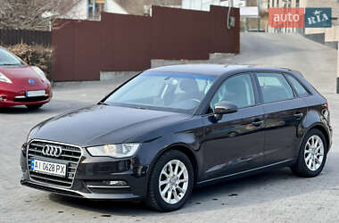 Хэтчбек Audi A3 2014 в Киеве