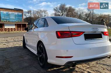 Седан Audi A3 2016 в 