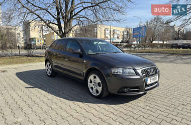 Хэтчбек Audi A3 2007 в 