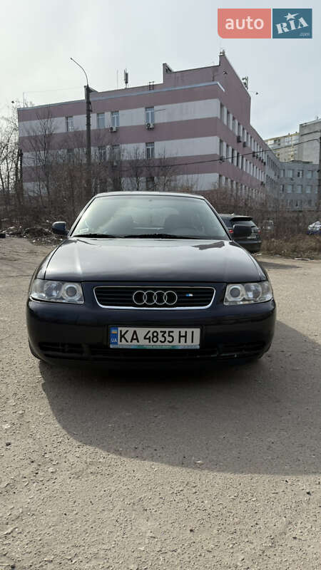 Хэтчбек Audi A3 1999 в Киеве