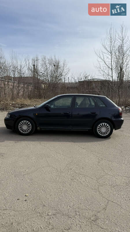 Хэтчбек Audi A3 1999 в Киеве
