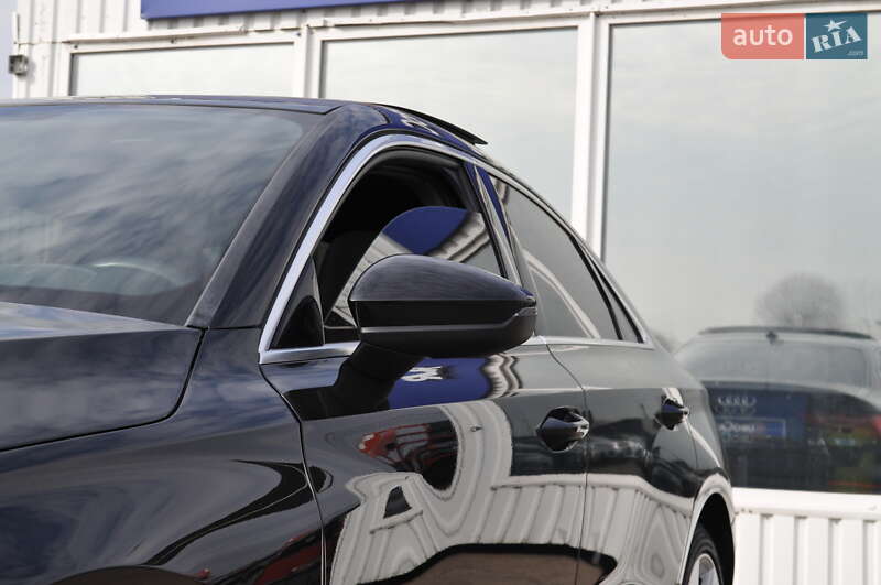 Седан Audi A3 2023 в Киеве