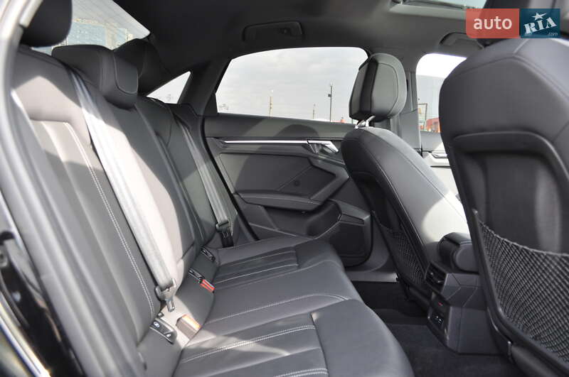 Седан Audi A3 2023 в Киеве