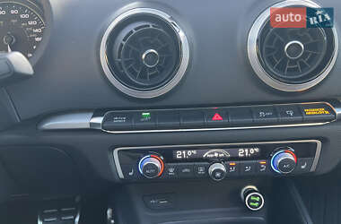 Хэтчбек Audi A3 2017 в 