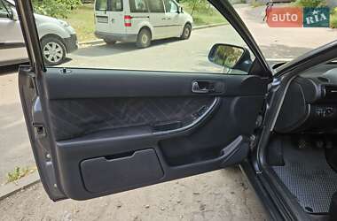 Хэтчбек Audi A3 2003 в 