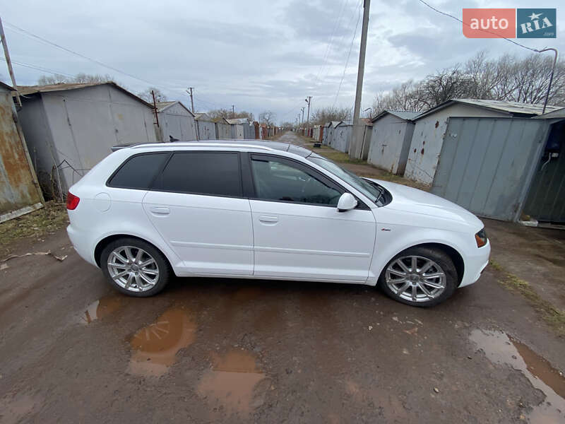 Хэтчбек Audi A3 2012 в Львове