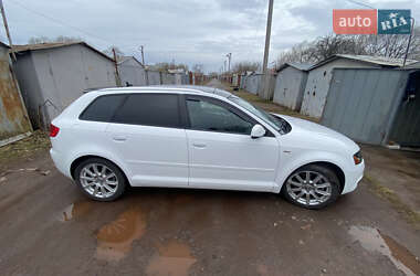 Хэтчбек Audi A3 2012 в 