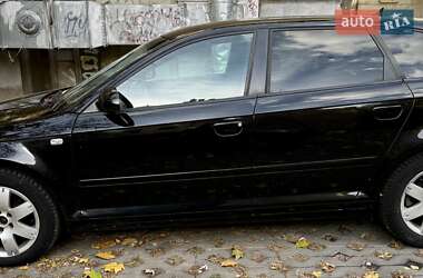 Хэтчбек Audi A3 2006 в 