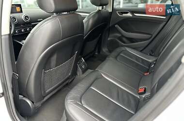 Седан Audi A3 2016 в 