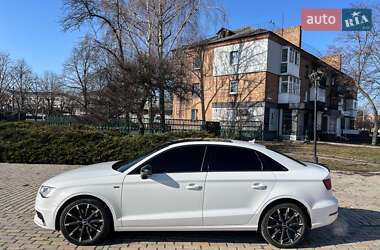 Седан Audi A3 2015 в 