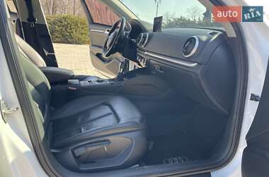 Седан Audi A3 2015 в 