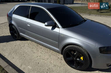 Хетчбек Audi A3 2006 в 