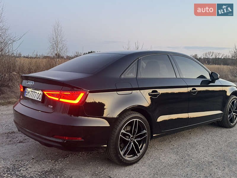 Седан Audi A3 2016 в Ахтырке