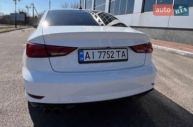 Седан Audi A3 2016 в 