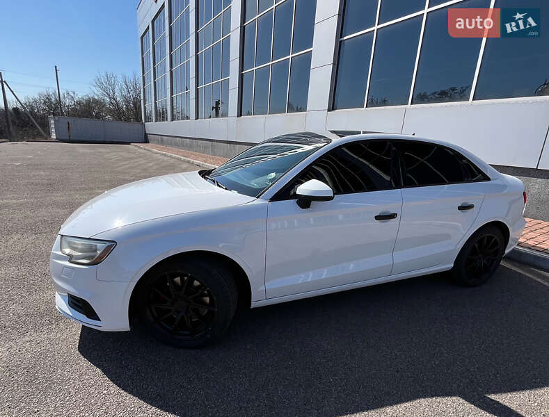 Седан Audi A3 2016 в Белой Церкви