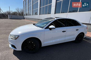 Седан Audi A3 2016 в 