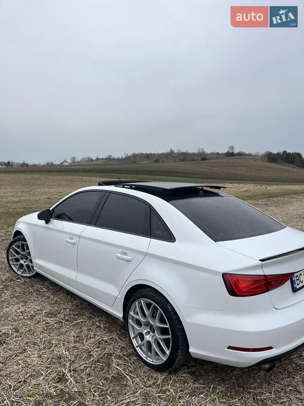 Седан Audi A3 2014 в Львове