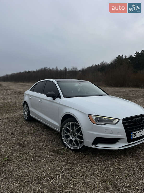 Седан Audi A3 2014 в Львове