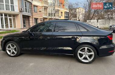 Седан Audi A3 2015 в 