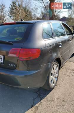 Хэтчбек Audi A3 2008 в 