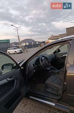Хэтчбек Audi A3 2012 в 