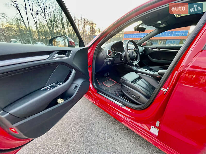 Хетчбек Audi A3 2016 в Харкові