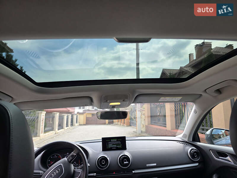 Седан Audi A3 2016 в Львове