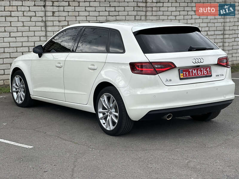 Хэтчбек Audi A3 2015 в Одессе