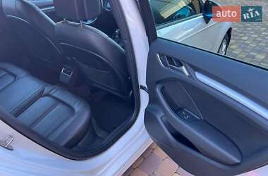Хэтчбек Audi A3 2016 в 