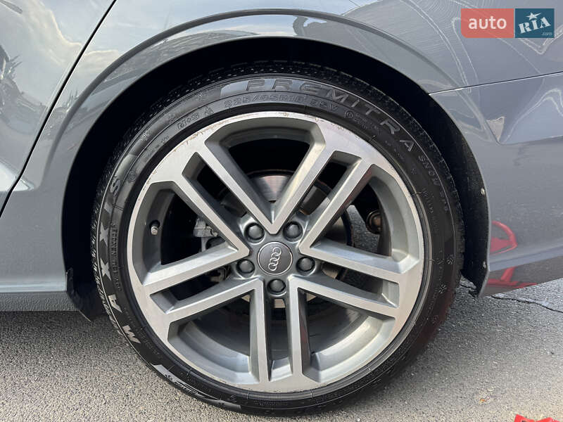 Седан Audi A3 2016 в Одессе