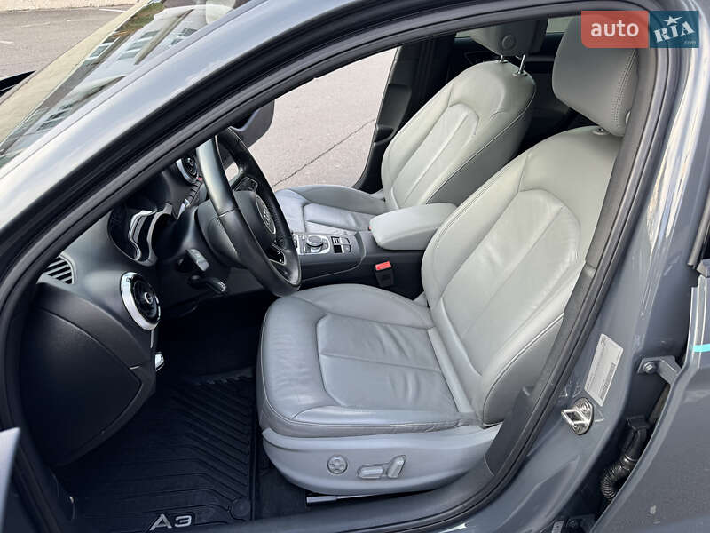 Седан Audi A3 2016 в Одессе