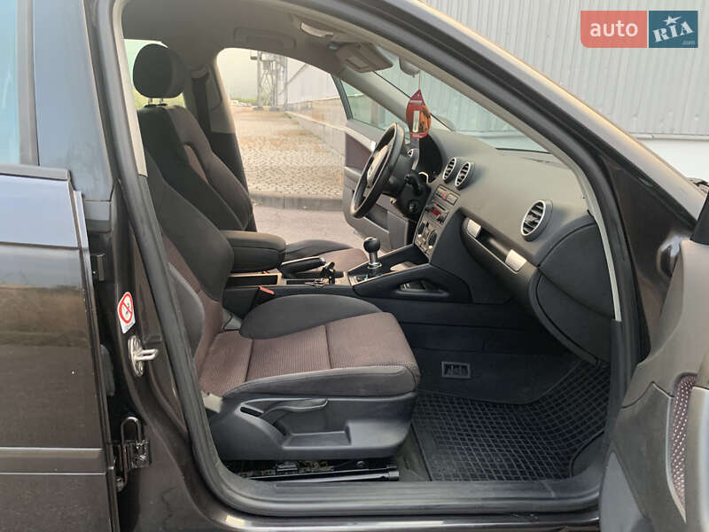 Хэтчбек Audi A3 2006 в Хусте