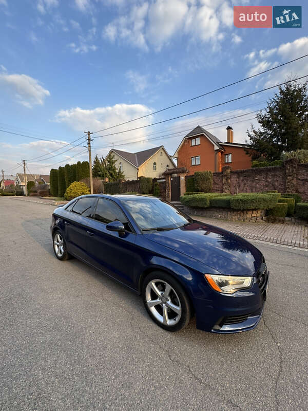 Седан Audi A3 2015 в Днепре