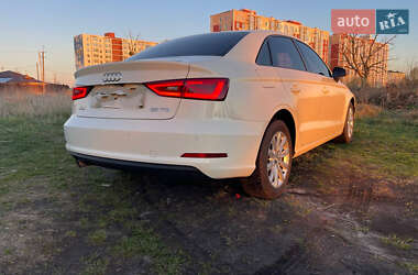 Седан Audi A3 2015 в 