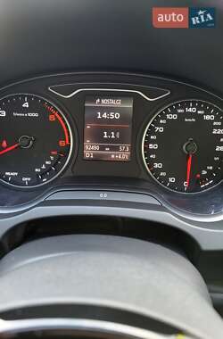 Хэтчбек Audi A3 2016 в 