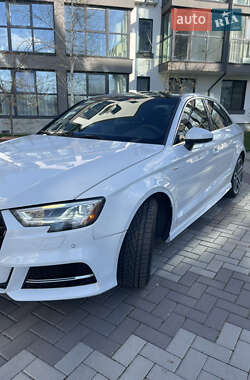 Седан Audi A3 2018 в 