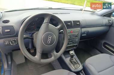 Хетчбек Audi A3 2003 в 
