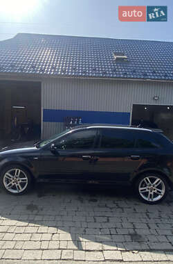 Хэтчбек Audi A3 2012 в 