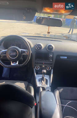 Хэтчбек Audi A3 2012 в 