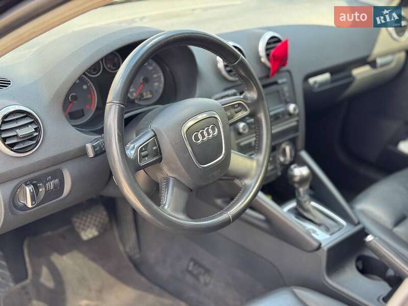 Хэтчбек Audi A3 2011 в Киеве